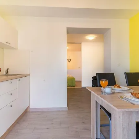 Apartment Apartments Vesna Nin