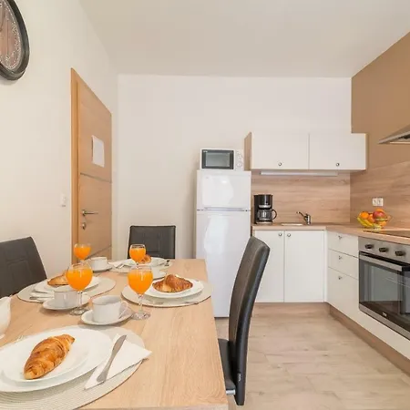 Apartments Vesna