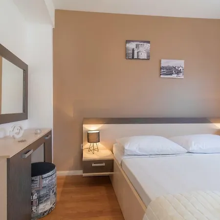 Apartment Apartments Vesna *