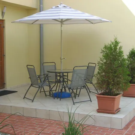 Vesna Apartman Nin