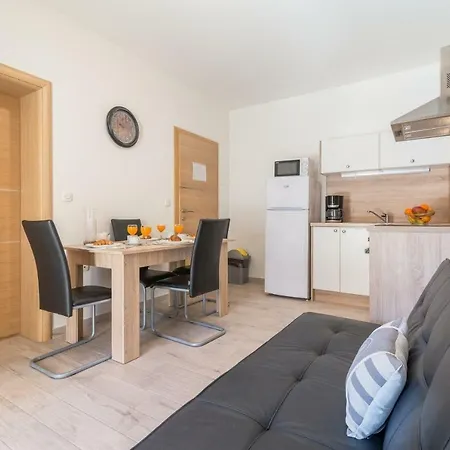 Apartments Vesna