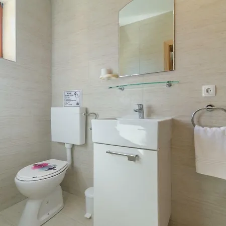 Vesna Apartman Nin