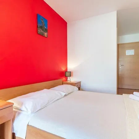 Apartments Vesna *