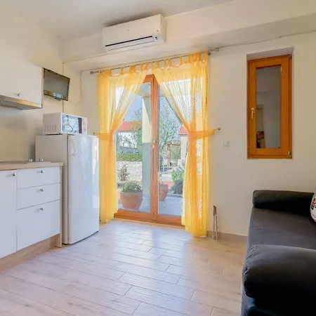 Apartment Apartments Vesna *